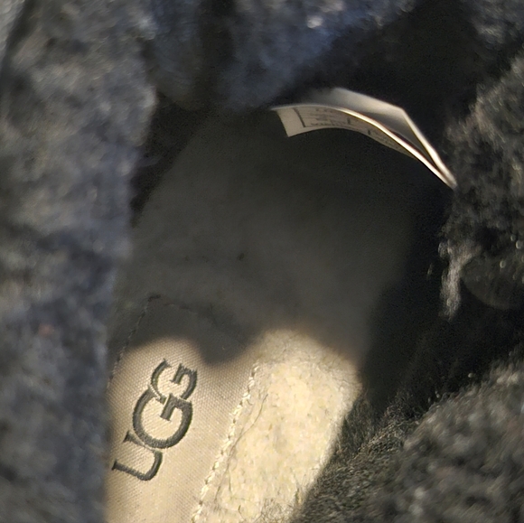 UGG Kids Black Glitter Lace-Up Ankle Boots - Picture 4 of 7